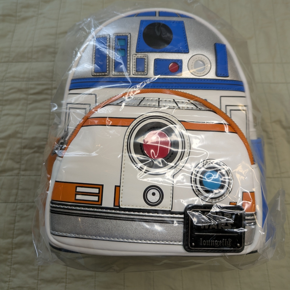 Star Wars Loungefly R2-D2 Light Up Mini Backpack, NWT!